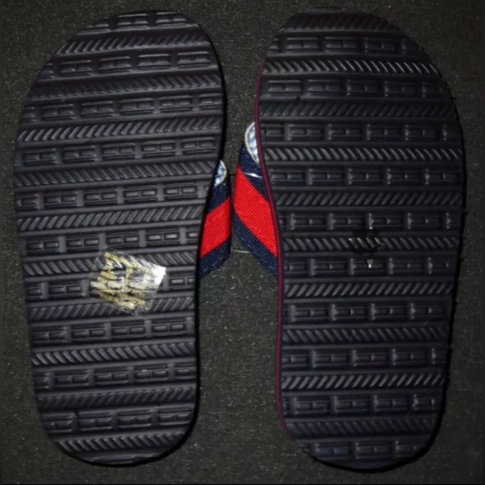 NEW TOMMY HILFIGER BEACH SANDALS RED WHITE BLUE COLOR BLOCK BOYS KIDS 8/9